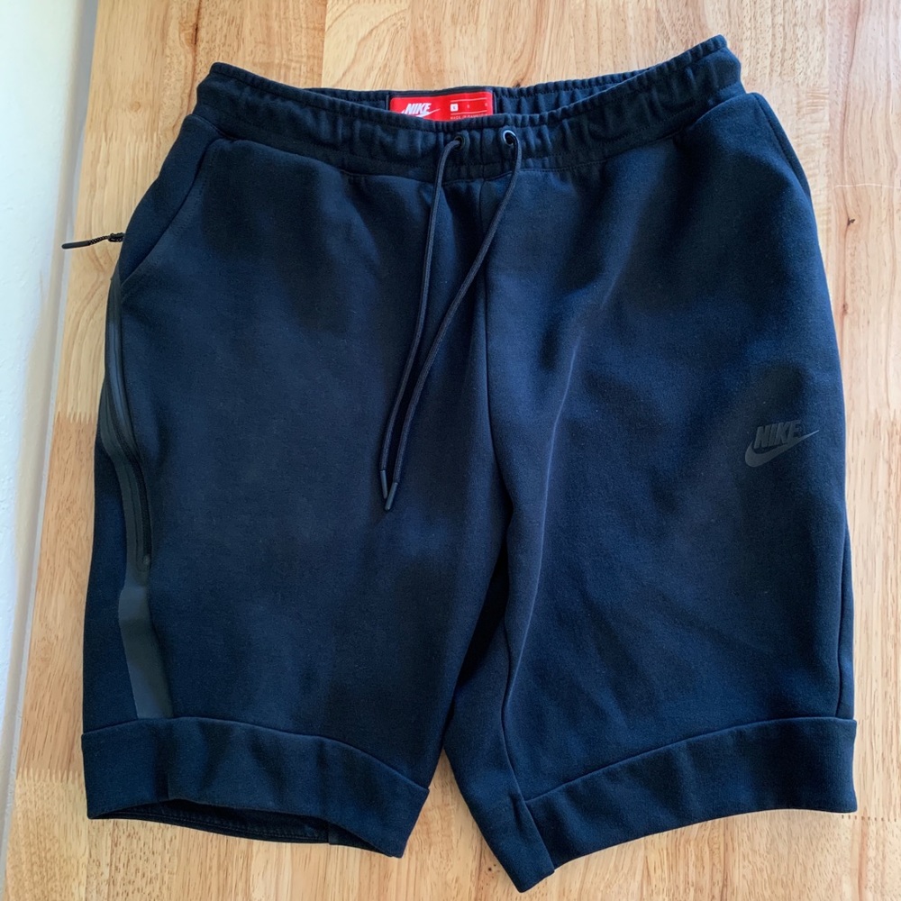 Nike Tech Fleece Shorts